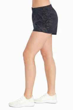 Marika Power Embossed Woven Short -Marika Shop KLS0474T MG09324