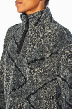 Marika Tyra Cropped Sherpa Pullover -Marika Shop MLQ0113A ZC0.33227