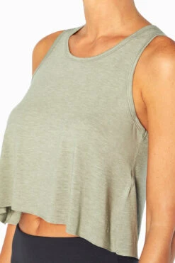 Marika Essential Cropped Tank -Marika Shop MLT2972A T32.77501