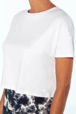 Marika Crop Chill Tee 9 Marika Crop Chill Tee -Marika Shop MLT4022A 010MLC1477AE0T.79732.79733