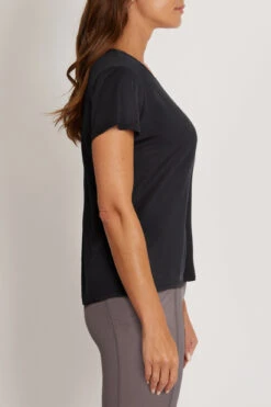 Marika Emma Tee -Marika Shop MLT6690A 001 02 CROPPED