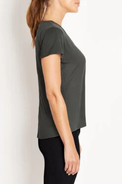 Marika Emma Tee -Marika Shop MLT6690A 3LY 02 ECOMCROP