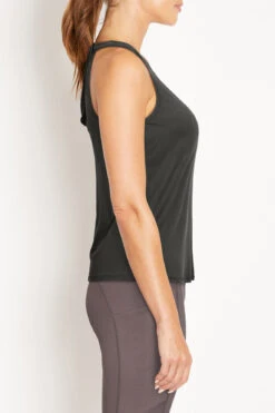 Marika Cenna Tank -Marika Shop MLT6980A 3LY 02 CROPPED